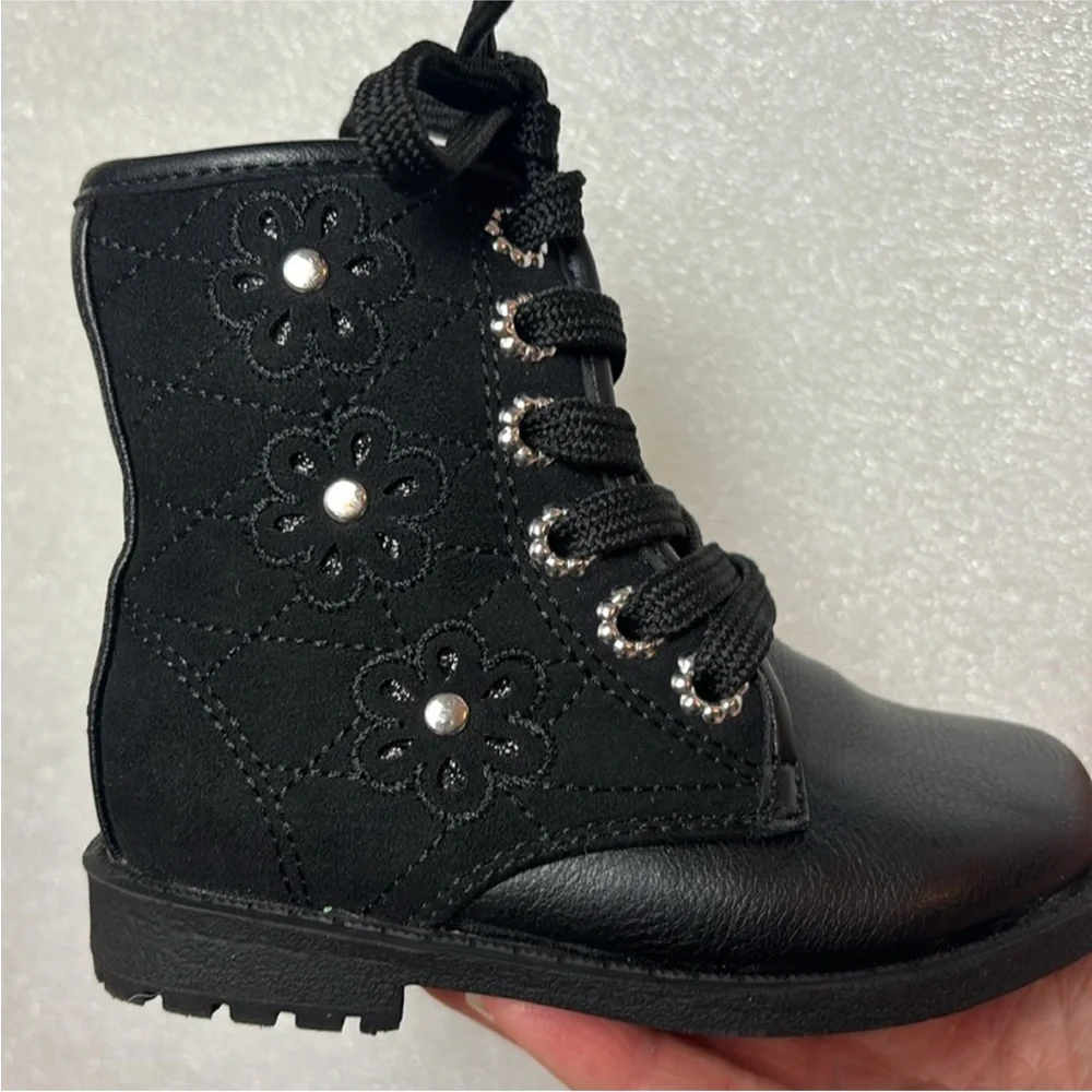 Like New in Box Black Kids Boots Jorya Black Vegan Leather Suede Flowet Rivet
